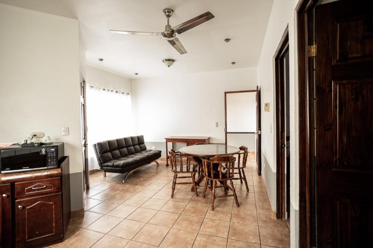 Hotel El Rancho Quepos Ngoại thất bức ảnh