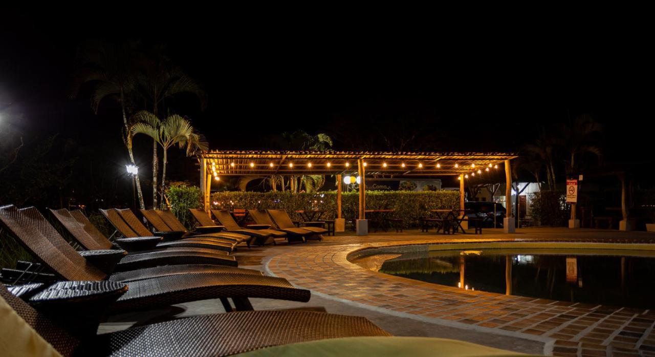 Hotel El Rancho Quepos Ngoại thất bức ảnh