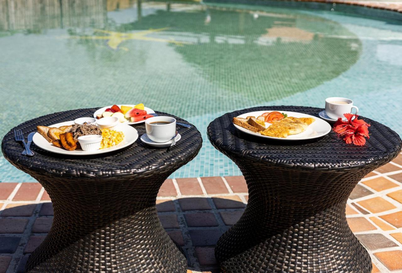 Hotel El Rancho Quepos Ngoại thất bức ảnh