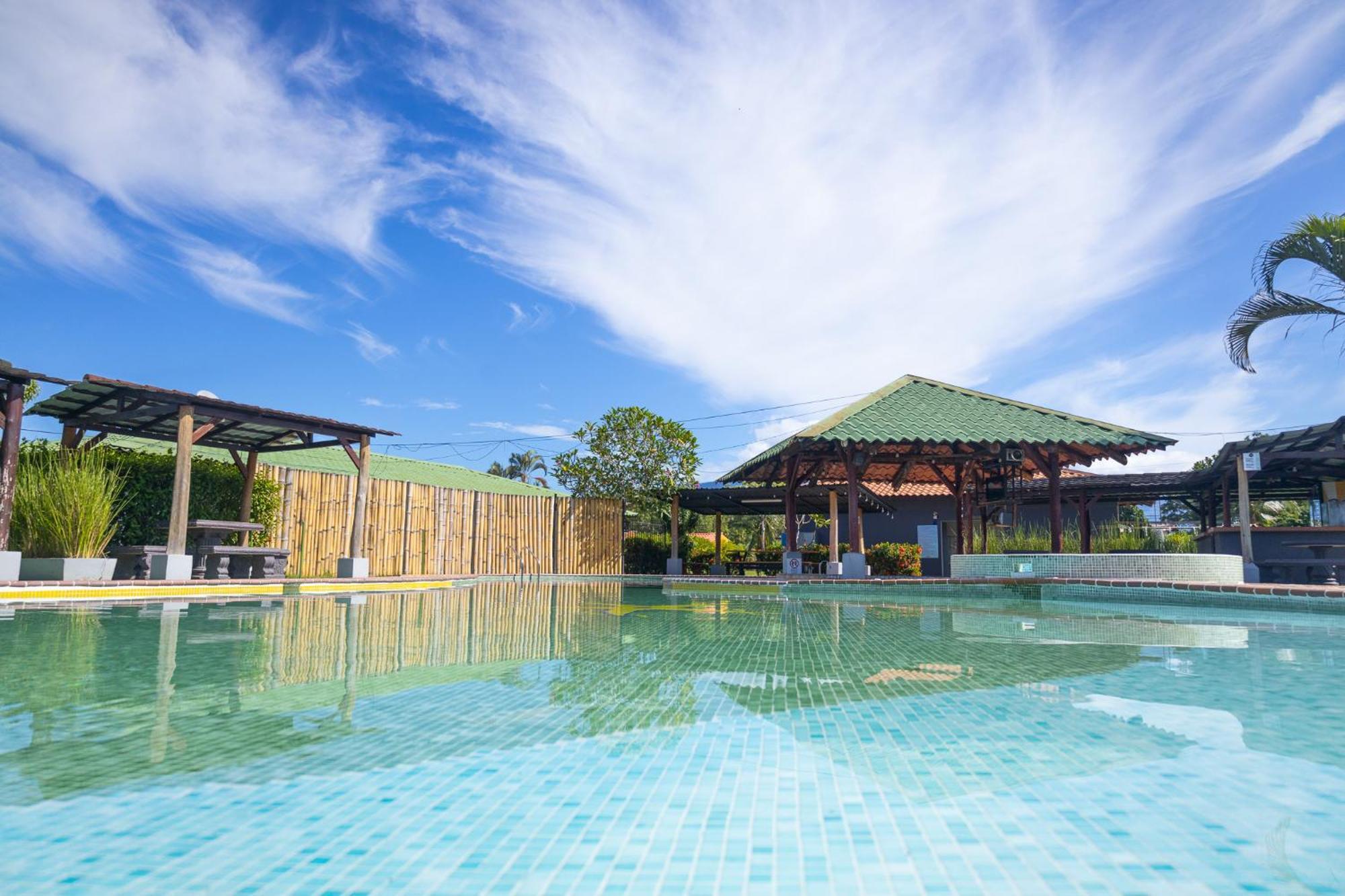 Hotel El Rancho Quepos Ngoại thất bức ảnh